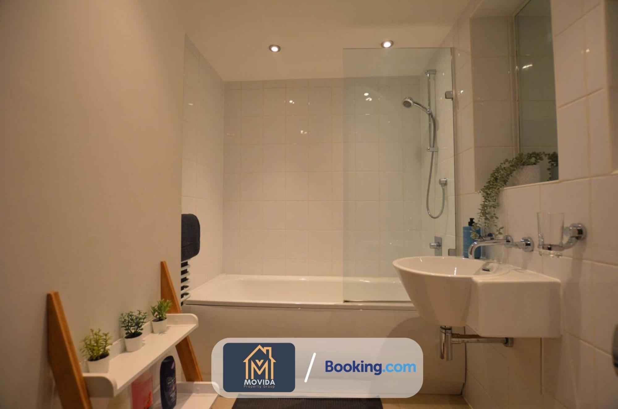Lgi Stunning 1 Bedroom Apartment By Movida Property Group Short Lets & Serviced Accommodation Leeds  Kültér fotó